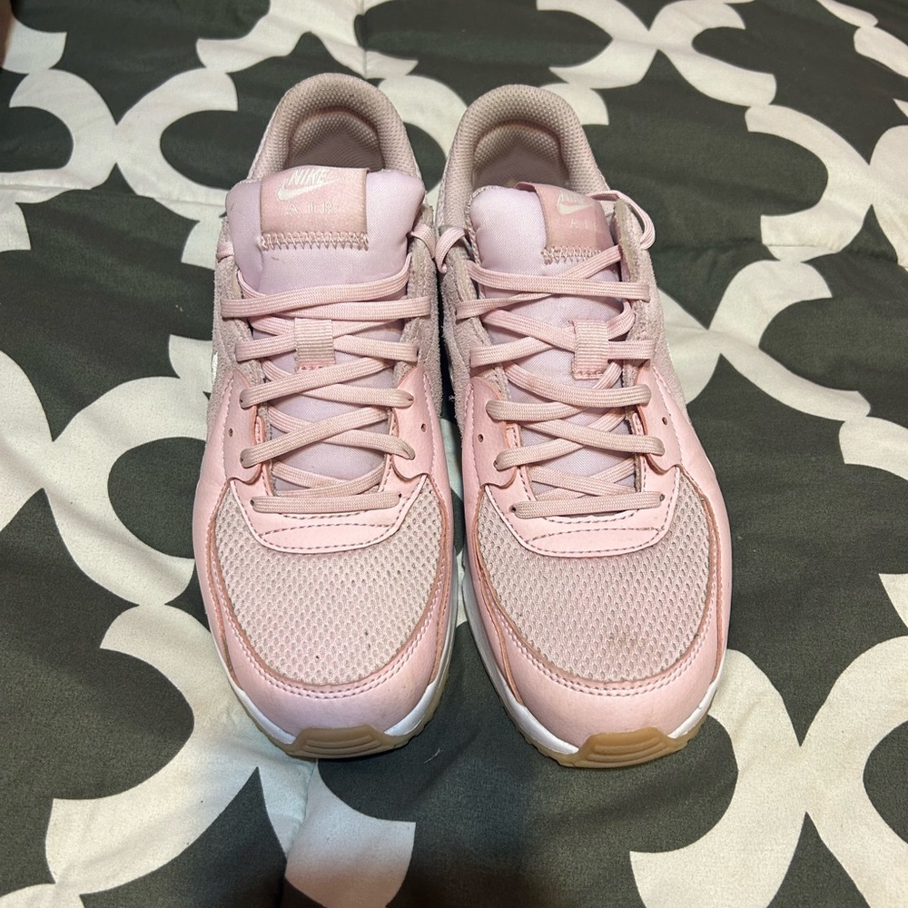 Women’s Nike Air Max Blush Pink size 7.5